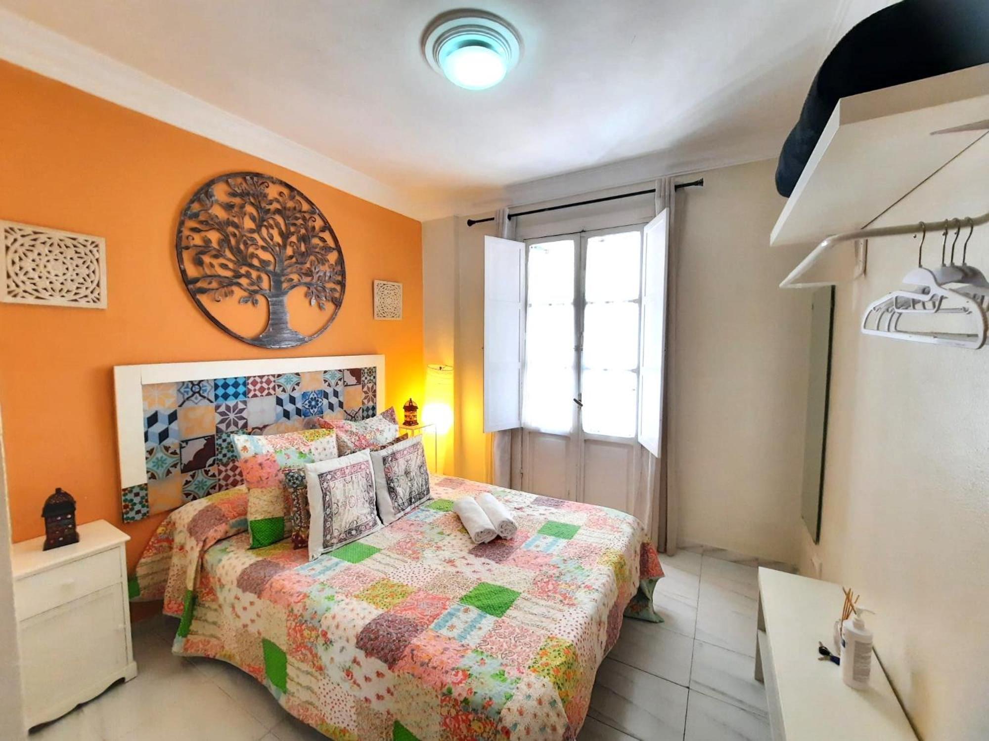 Budget And Cute Rooms With Balcony Sevilla Center 外观 照片